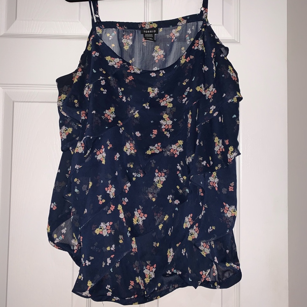3/$20 Torrid Floral Flowy Tank Size 2
